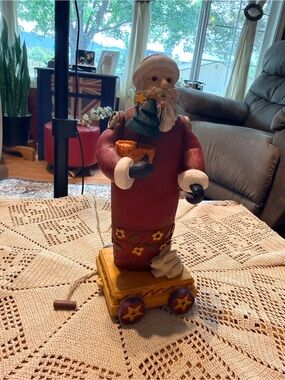 Vintage 2001 Demdaco Americana Folk Art Santa on Pull-Behind